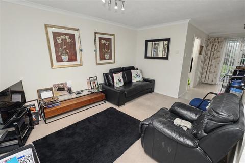 2 bedroom terraced house for sale, Athlone Close, Radlett