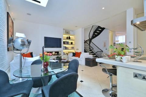 4 bedroom terraced house to rent, Adam's Row, London, W1K