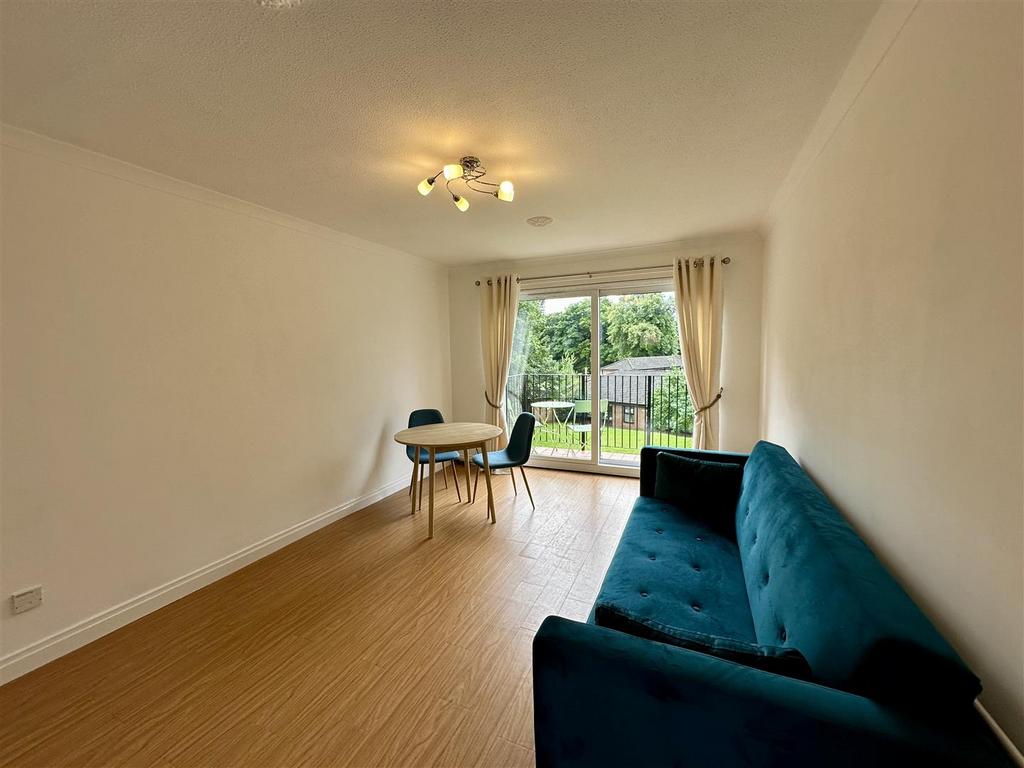 Living/Dining Room