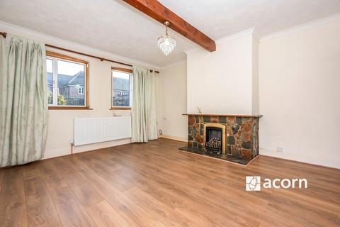 3 bedroom end of terrace house to rent, Knockhall Road Greenhithe DA9