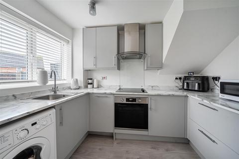 2 bedroom end of terrace house for sale, Westwood Close, Shortstown