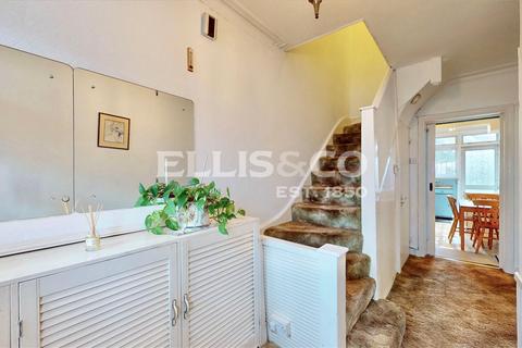 3 bedroom terraced house for sale, Mead Terrace, Wembley, HA9