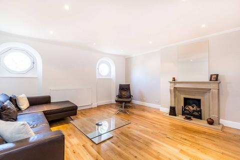 2 bedroom flat to rent, Westbourne Terrace, Lancaster Gate, London, W2