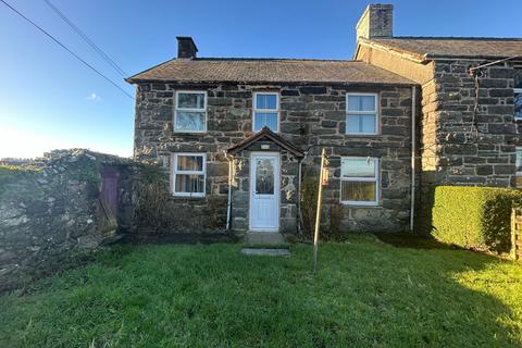 3 bedroom semi-detached house for sale, Bron Awel, Llidiardau, Bala