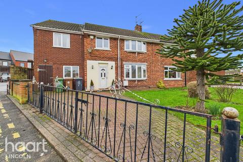 4 bedroom semi-detached house for sale - Laughton Way, Lincoln