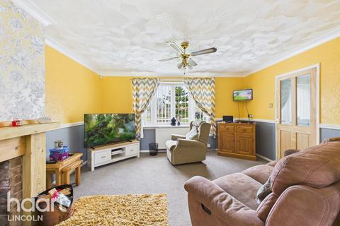 4 bedroom semi-detached house for sale, Laughton Way, Lincoln