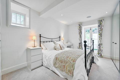 3 bedroom maisonette for sale, Lee Terrace, Blackheath, London, SE3