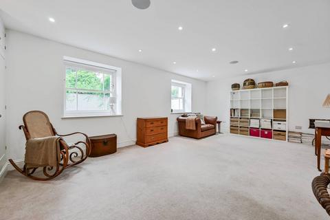 3 bedroom flat for sale, Lee Terrace, Blackheath, London, SE3