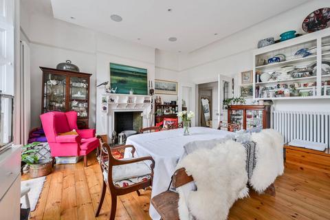 3 bedroom flat for sale, Lee Terrace, Blackheath, London, SE3