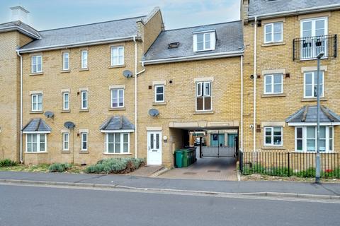 2 bedroom duplex to rent, New Writtle Street, Chelmsford CM2