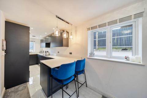 3 bedroom end of terrace house for sale, Parish Close, Watford, WD25