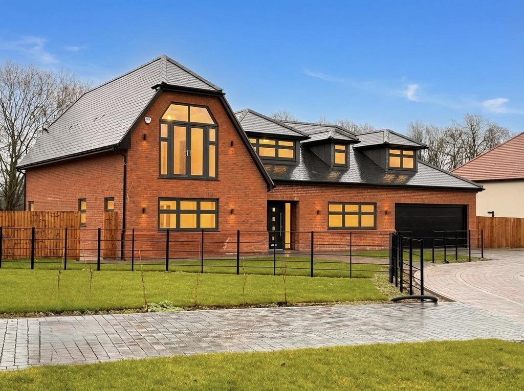 Four Bed Detached House - FOR SALE