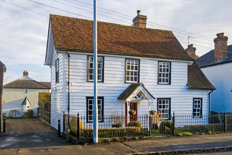 4 bedroom detached house for sale, Cambridge Road, Essex CM24