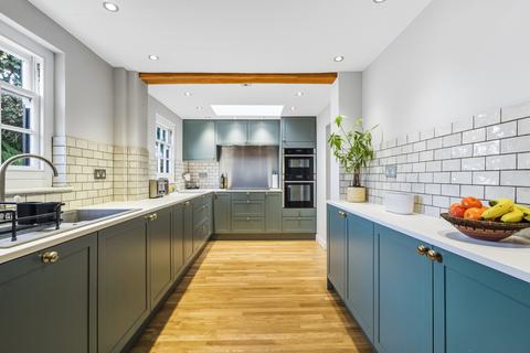4 bedroom detached house for sale, Cambridge Road, Essex CM24