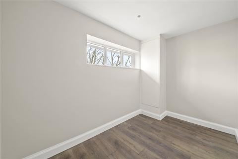 undefined, New Pond Parade, Ruislip HA4