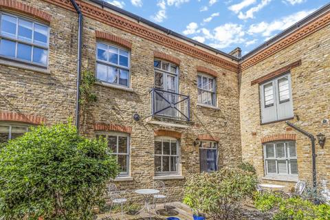 undefined, Hardwicke Mews, London WC1X