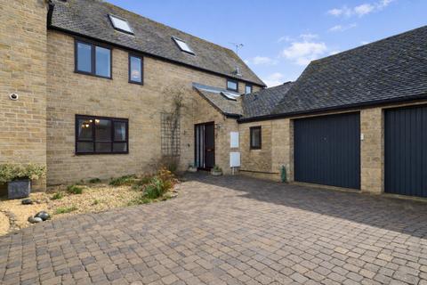 undefined, Somerville Court, Cirencester, Gloucestershire, GL7