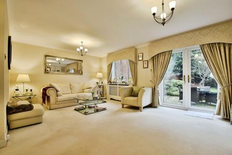 3 bedroom terraced house for sale, The Circuit, Cheshire SK9