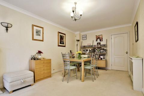 3 bedroom terraced house for sale, The Circuit, Cheshire SK9