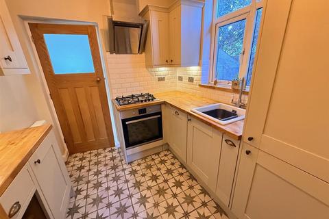 3 bedroom semi-detached house for sale, High Street, Wollaston, Stourbridge, DY8 4NZ