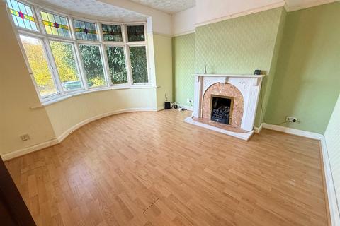 3 bedroom semi-detached house for sale, High Street, Wollaston, Stourbridge, DY8 4NZ
