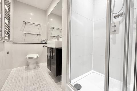 Studio to rent, Inglewood Mansions, London NW6