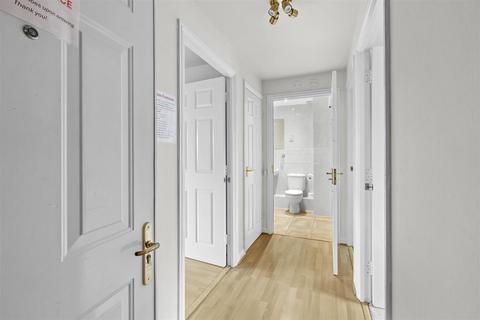 2 bedroom apartment for sale, Princes Gate, High Wycombe HP13