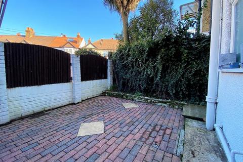 1 bedroom flat to rent, Kimble Road, Colliers Wood, London, SW19