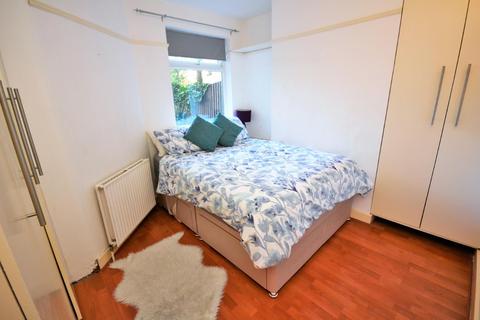 1 bedroom flat to rent, Kimble Road, Colliers Wood, London, SW19