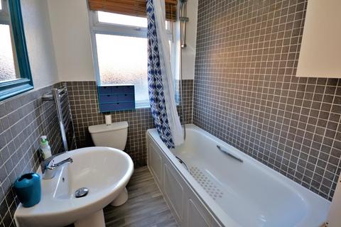 1 bedroom flat to rent, Kimble Road, Colliers Wood, London, SW19
