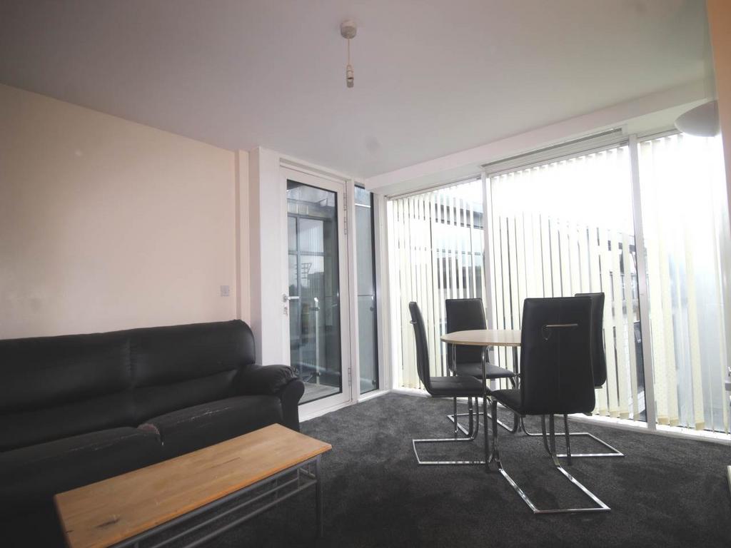 Living Room (2)