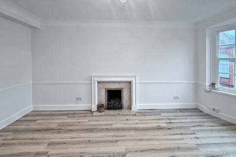 2 bedroom flat to rent, Tite Street, London SW3