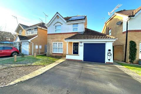 3 bedroom detached house for sale, Bluebell Way, Evesham