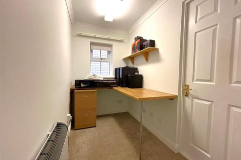 3 bedroom detached house for sale, Bluebell Way, Evesham