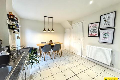 3 bedroom end of terrace house for sale, Brandside Avenue, Buxton