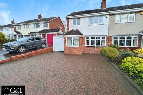 3 bedroom semi-detached house for sale, Awbridge Road, Dudley