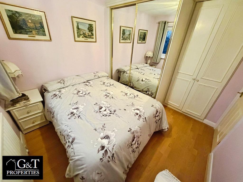 Second bedroom