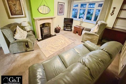 3 bedroom semi-detached house for sale, Awbridge Road, Dudley