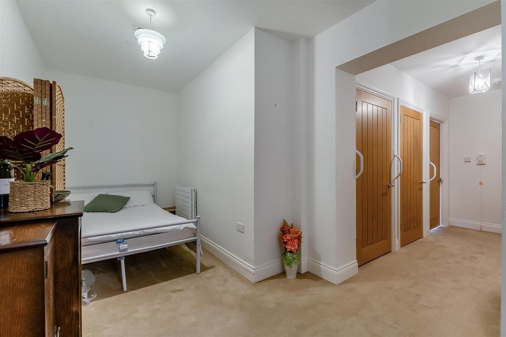 8650995-interior08.jpg