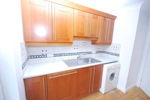 2 bedroom apartment to rent, Avenue Road, Wymondham, Norfolk, NR18