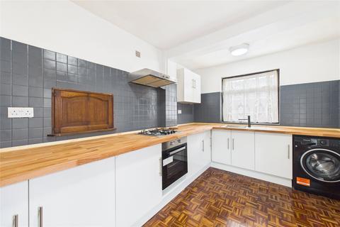 3 bedroom semi-detached house to rent, Hone Hill, Sandhurst, Berkshire, GU47