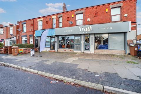 2 bedroom flat to rent, Clipsley Lane, Haydock, WA11