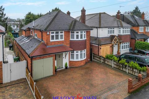 4 bedroom detached house for sale, Sebastian Avenue, Shenfield, Brentwood