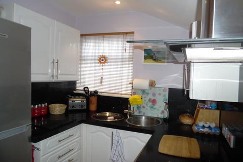 1 bedroom bungalow to rent, Salmestone Road, Margate, Kent, CT9