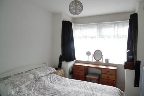 1 bedroom bungalow to rent, Salmestone Road, Margate, Kent, CT9