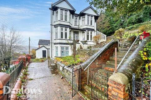 undefined, Farm Road, Bargoed