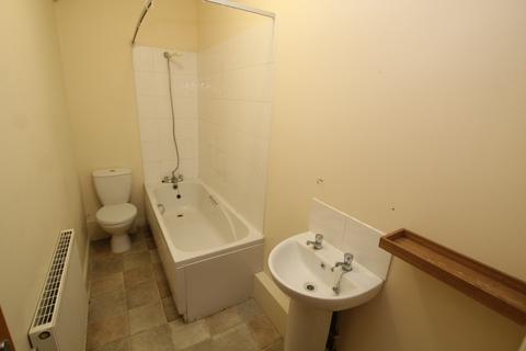 undefined, 1, Liverpool L9