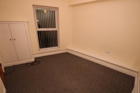 undefined, 1, Liverpool L9