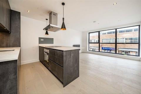 1 bedroom flat to rent, Diggers Lane, Weybridge KT13