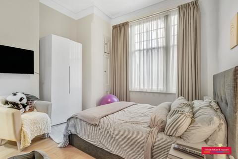 2 bedroom flat to rent, Fellows Road, London, NW3